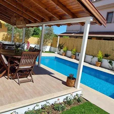 Amazin New Near Centre . Villa